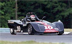 Rbt at the Glen.jpg (12213 bytes)