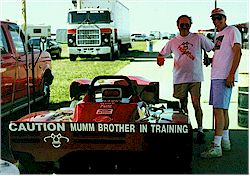 bobB.jpg (18091 bytes)