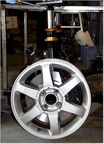 Stock Wheel on Hub.jpg (20464 bytes)